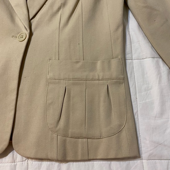 Jacket - Picture 2 of 6